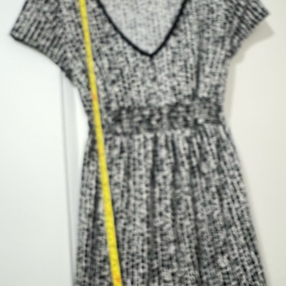 Motherhood Maternity brand size medium - Picture 6 of 12